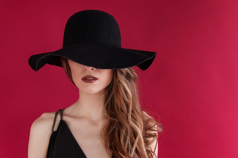 girl-3713107_960_720